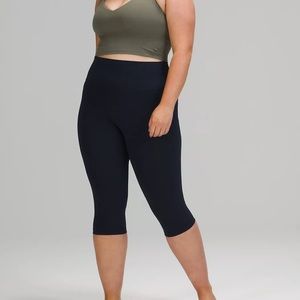 Lululemon capri luxstream leggings